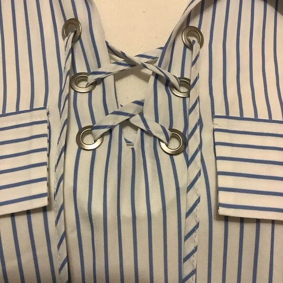 RICKI’S LONG SLEEVE WHITE & BLUE STRIPED LACE-UP BLOUSE/ Size 14 - Picture 5 of 12